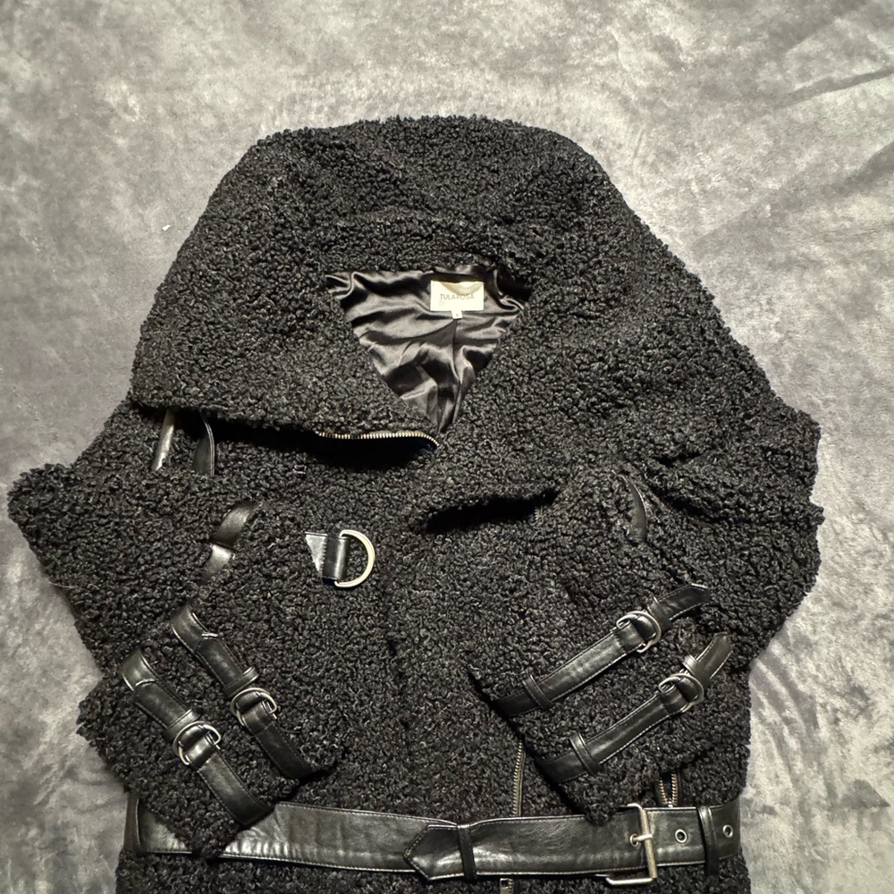 Tularosa Black Textured Jacket